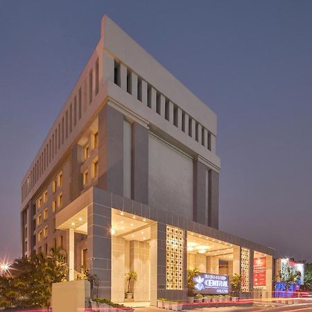 Royal Orchid Central Grazia, Navi Mumbai Exteriör bild