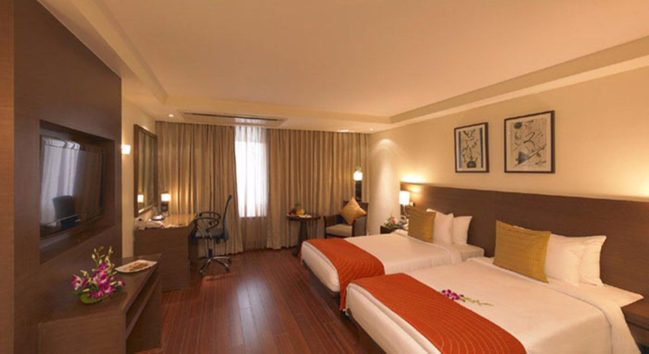 Royal Orchid Central Grazia, Navi Mumbai Exteriör bild