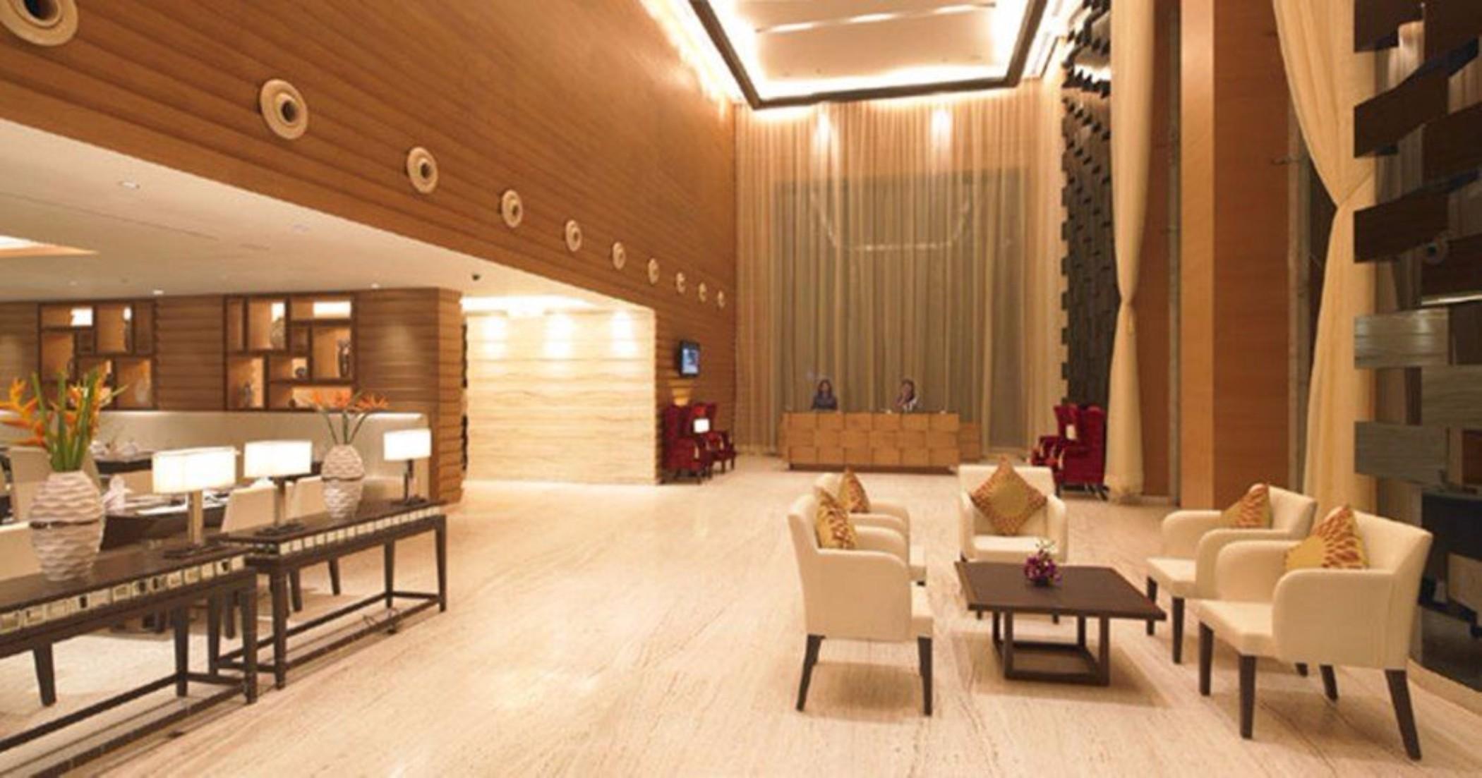 Royal Orchid Central Grazia, Navi Mumbai Exteriör bild