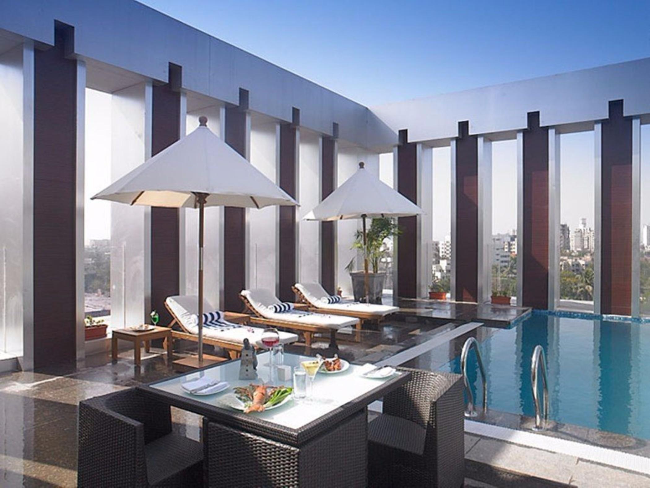 Royal Orchid Central Grazia, Navi Mumbai Exteriör bild